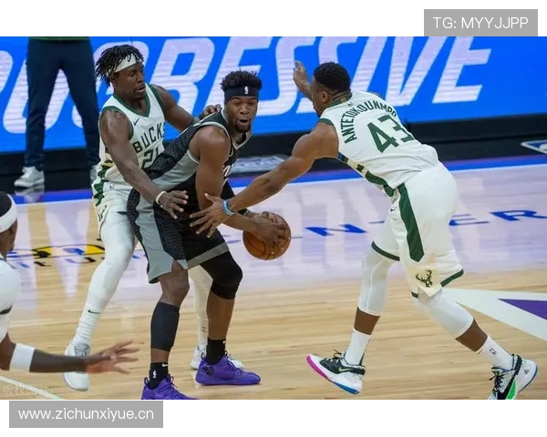 霍勒迪无球跑动牵制力改变雄鹿进攻结构